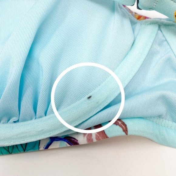 Moontide | Floral Bikini Top Size 30 D / DD - Picture 7 of 9